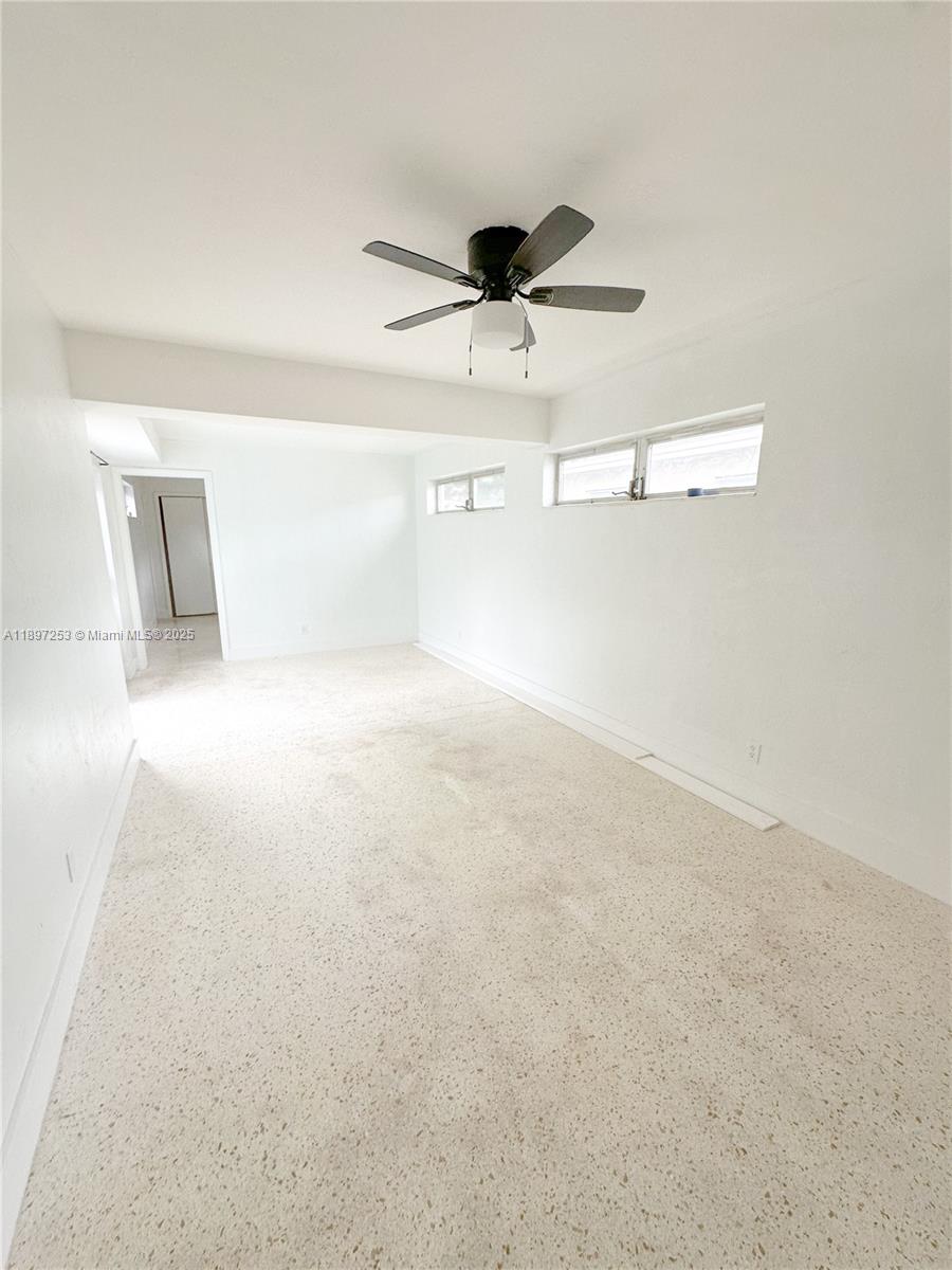 ST JAMES PARK DELMAR - Residential Lease