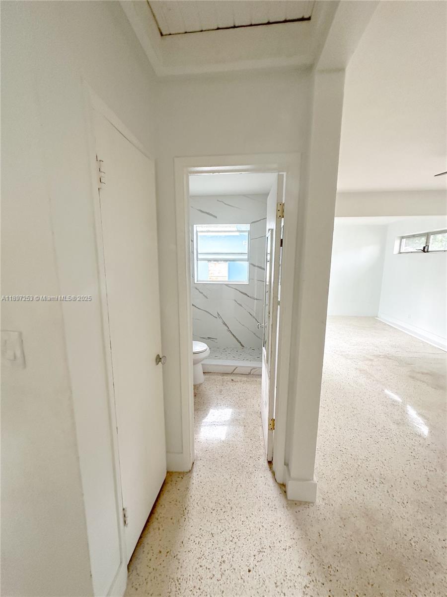 ST JAMES PARK DELMAR - Residential Lease