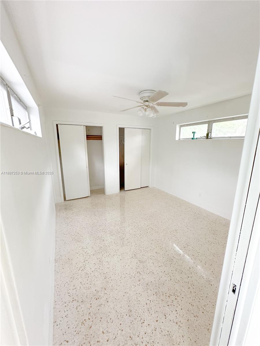 ST JAMES PARK DELMAR - Residential Lease