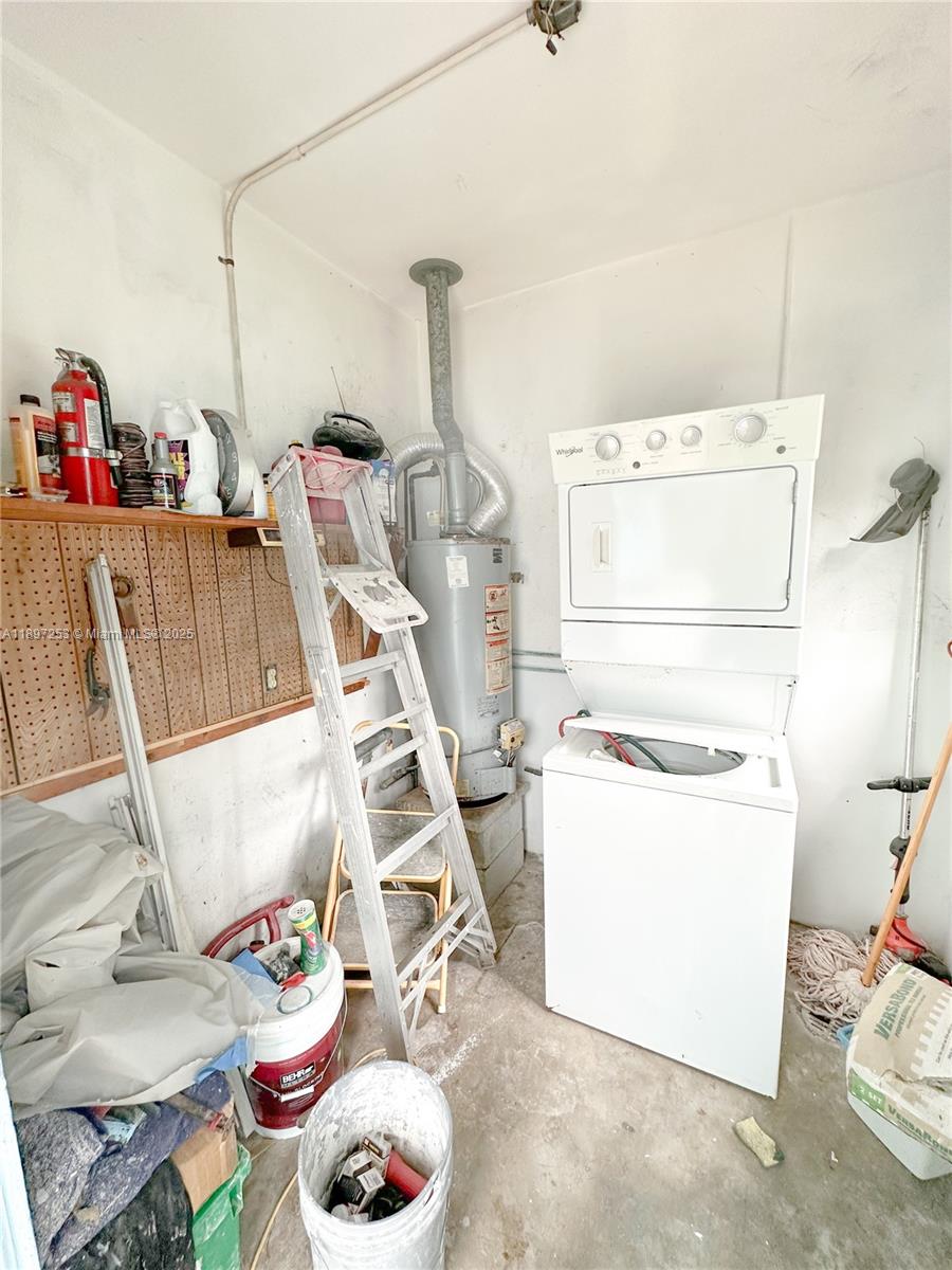 ST JAMES PARK DELMAR - Residential Lease