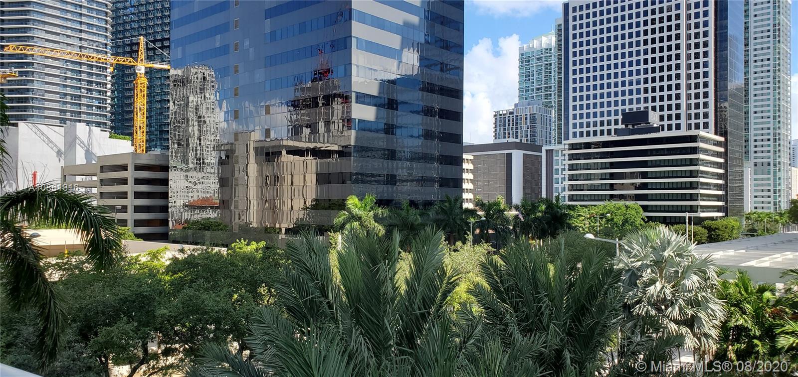 THE PLAZA 901 BRICKELL CO - Residential Lease