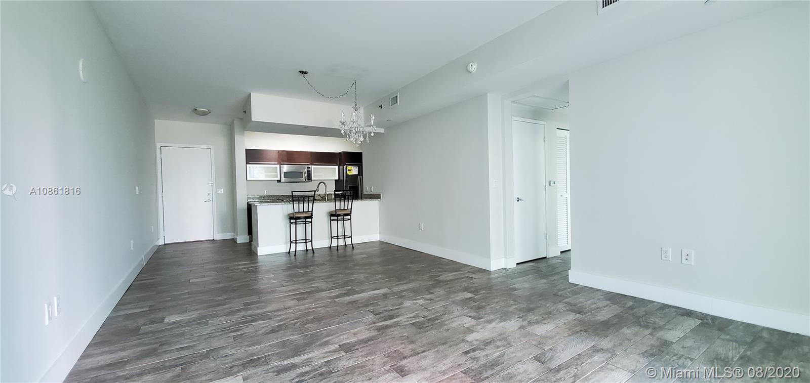 THE PLAZA 901 BRICKELL CO - Residential Lease