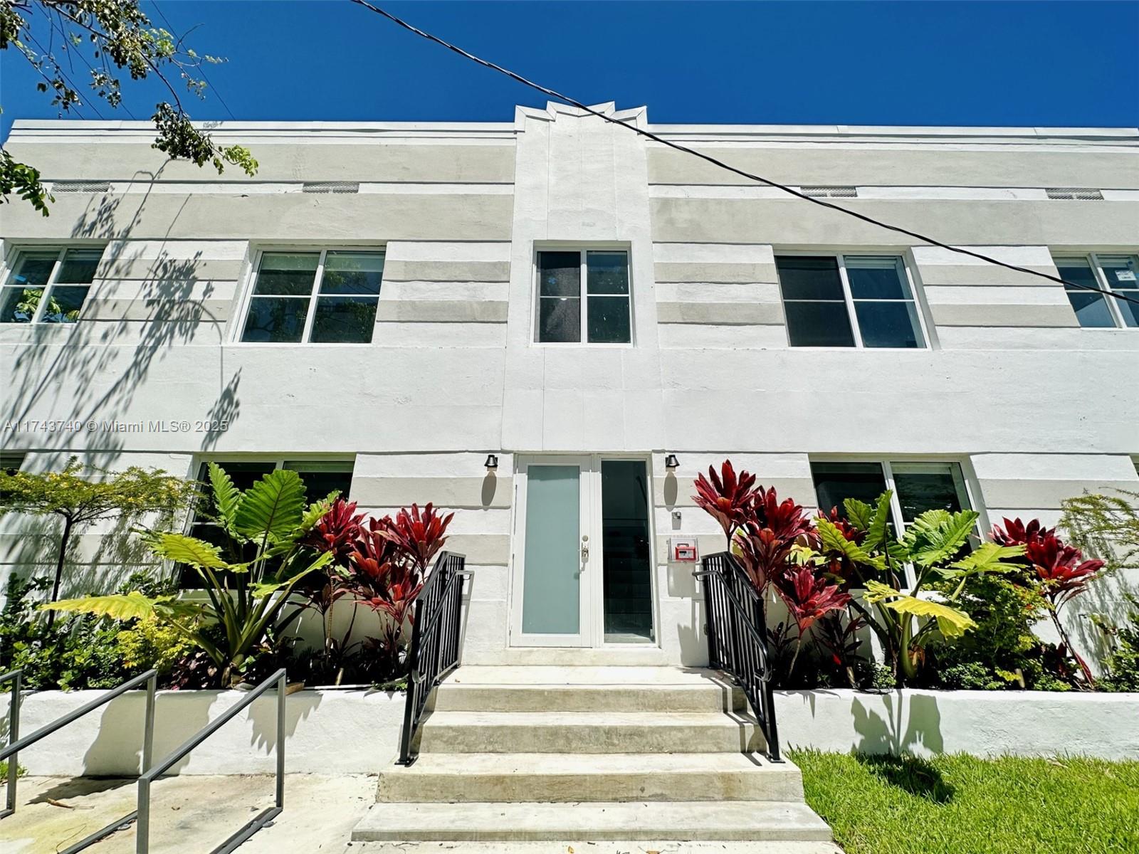 Rental Property at 1556 Euclid Ave 1, Miami Beach, Miami-Dade County, Florida - Bedrooms: 2 
Bathrooms: 1  - $2,995 MO.