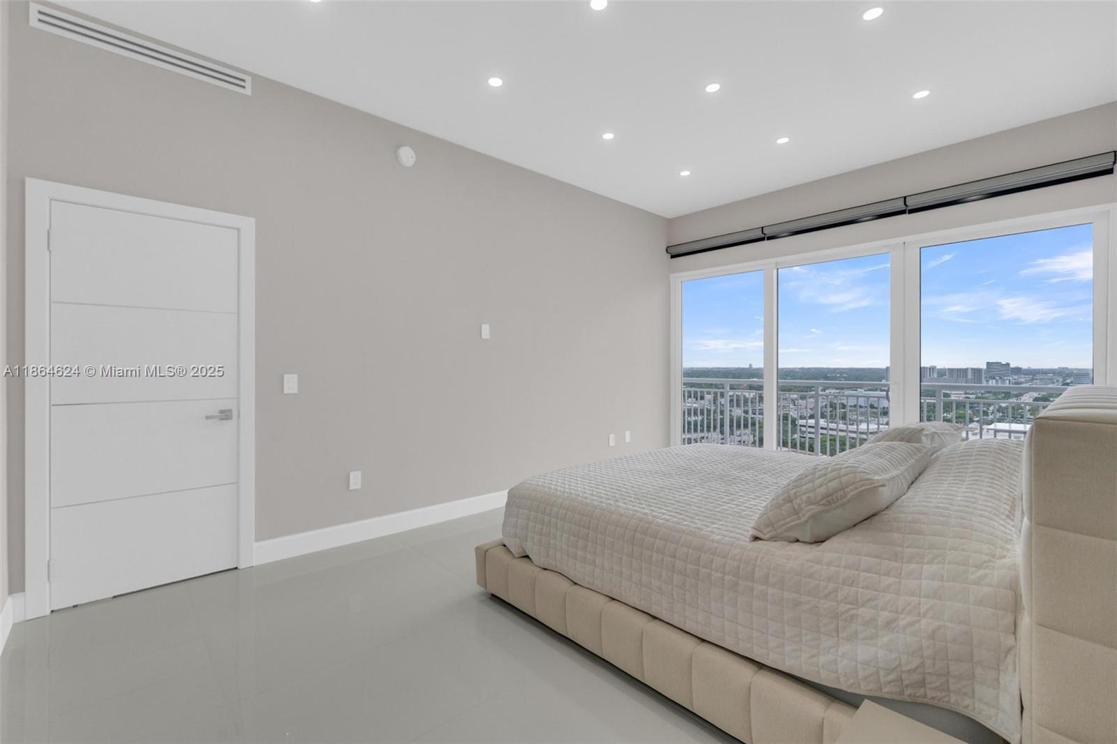 DEL PRADO MARINA - Residential