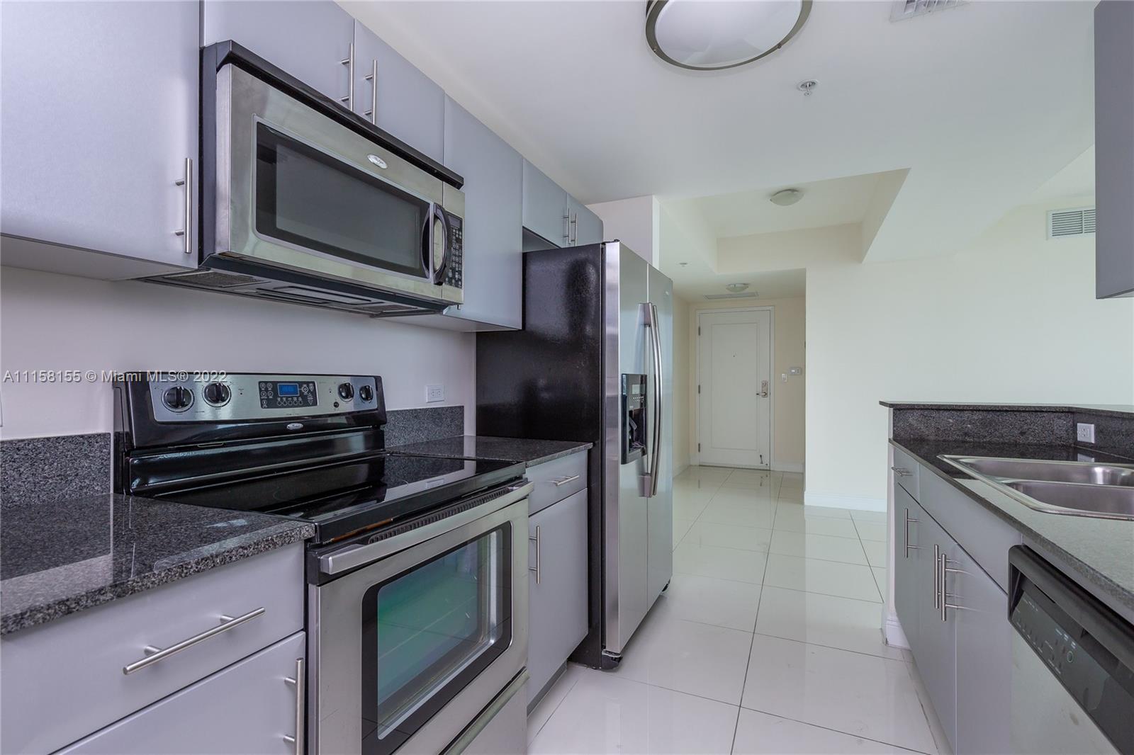 TERRAZAS RIVERPARK VILLAG - Residential