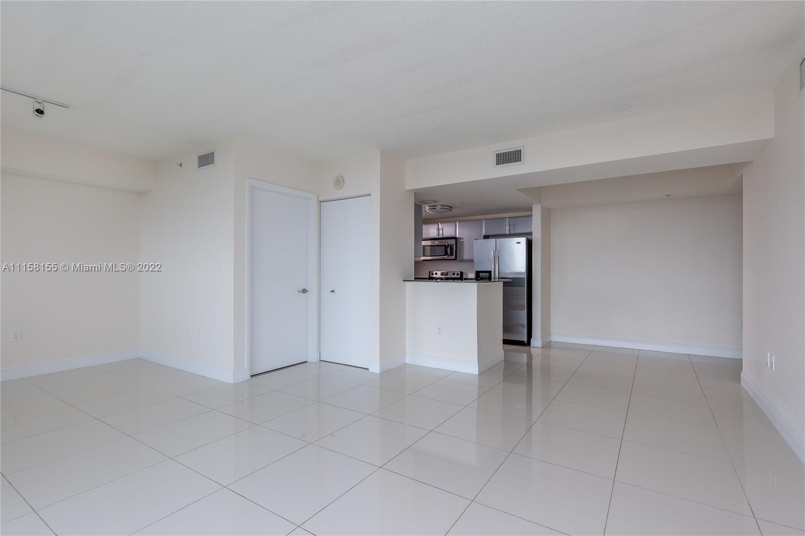 TERRAZAS RIVERPARK VILLAG - Residential