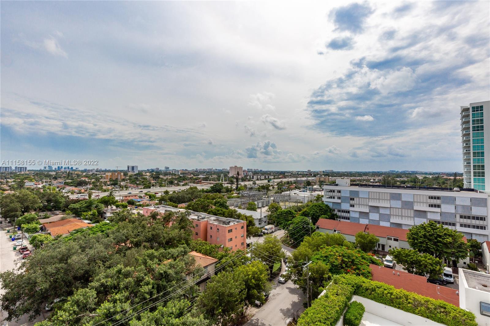 TERRAZAS RIVERPARK VILLAG - Residential