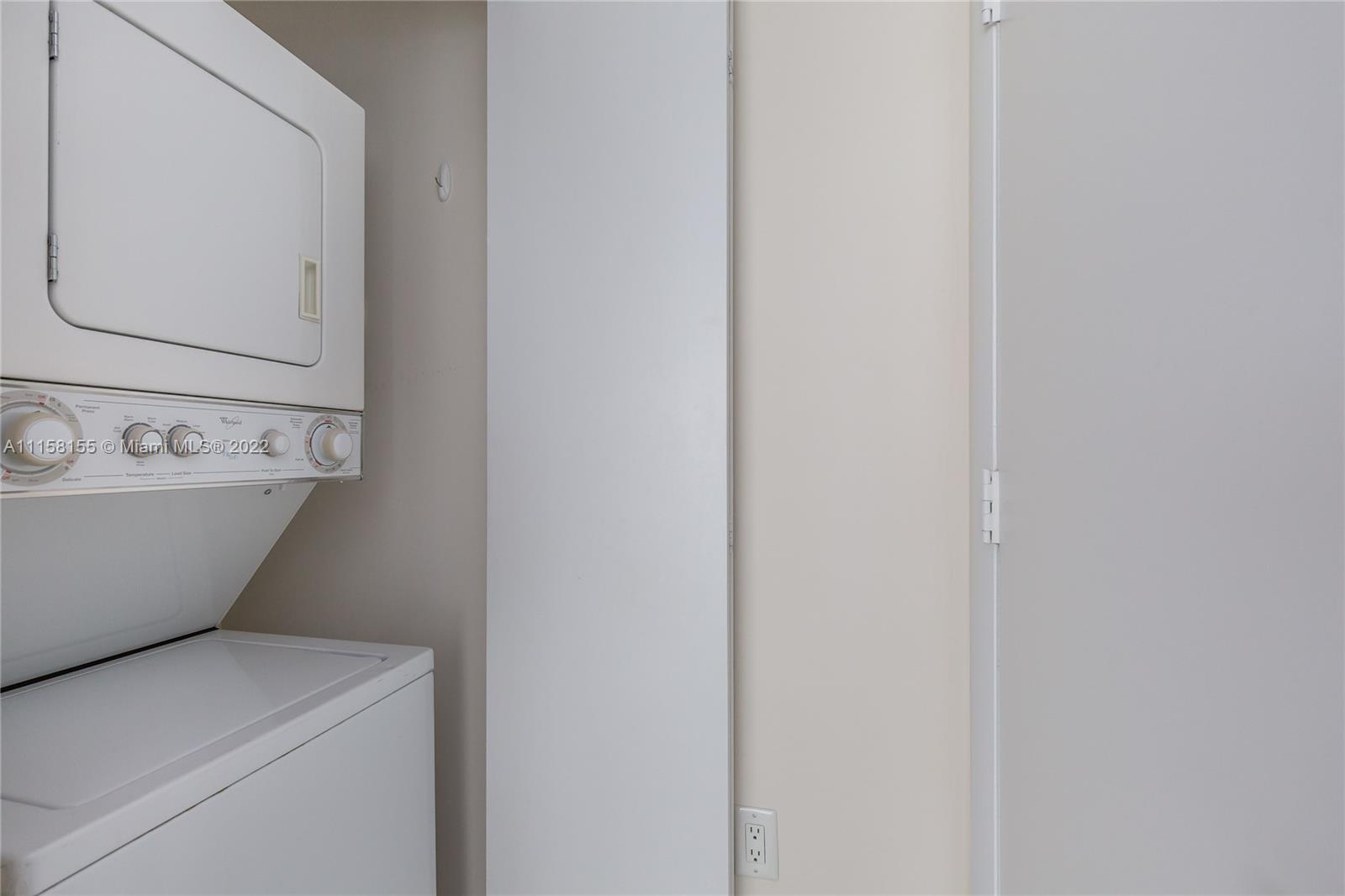 TERRAZAS RIVERPARK VILLAG - Residential