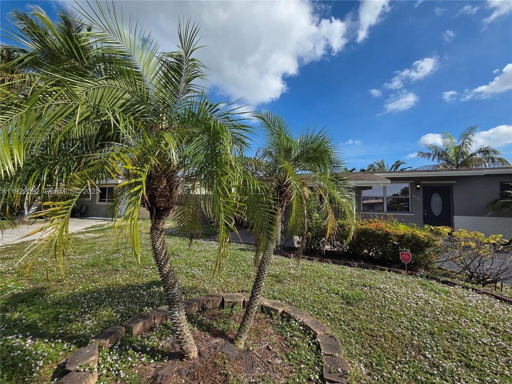 Photo of 4138 NW 12th Ter, Oakland Park, FL 33309 (MLS # A11922592)