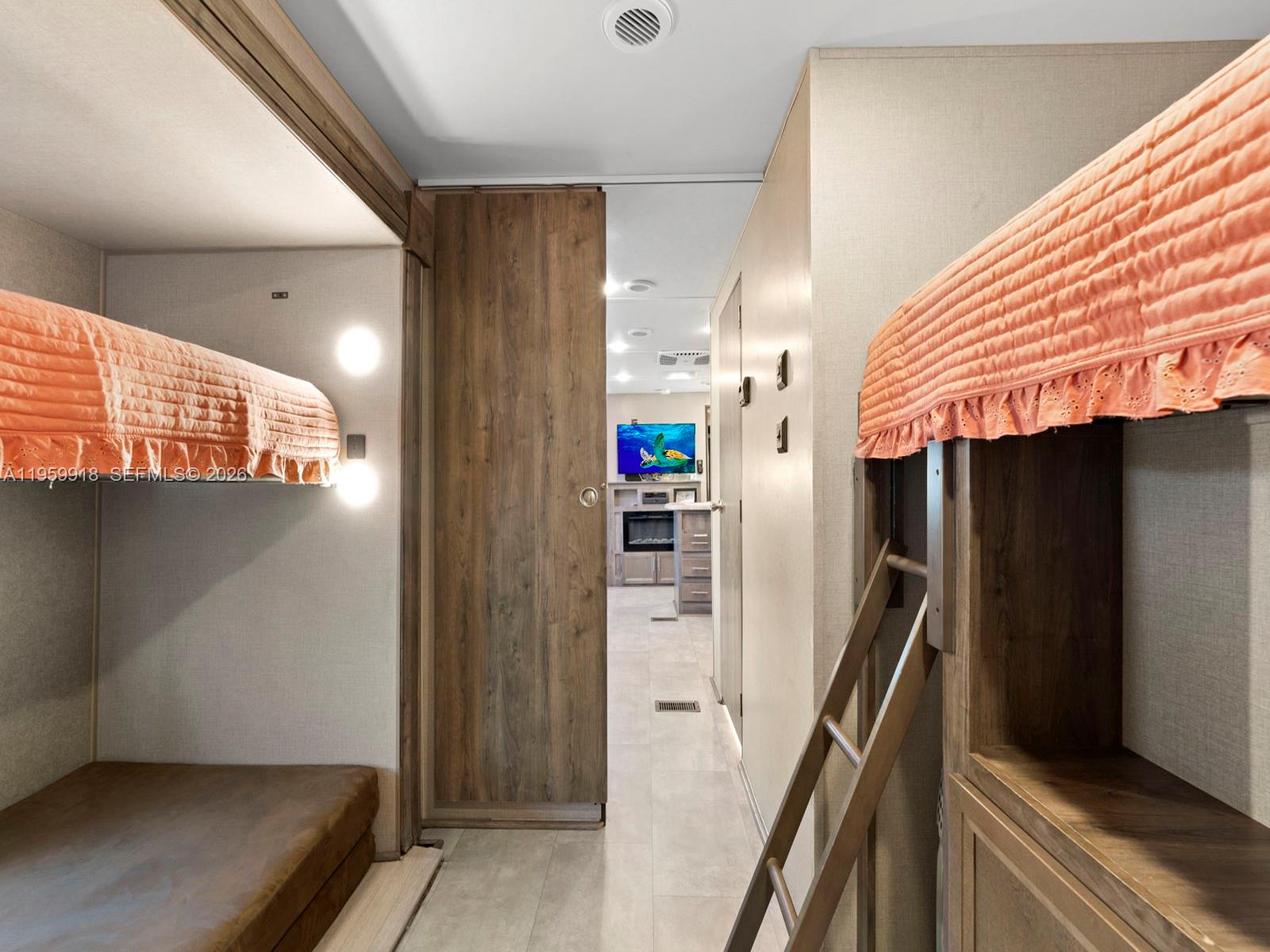 CALUSA CAMPGROUND - Residential