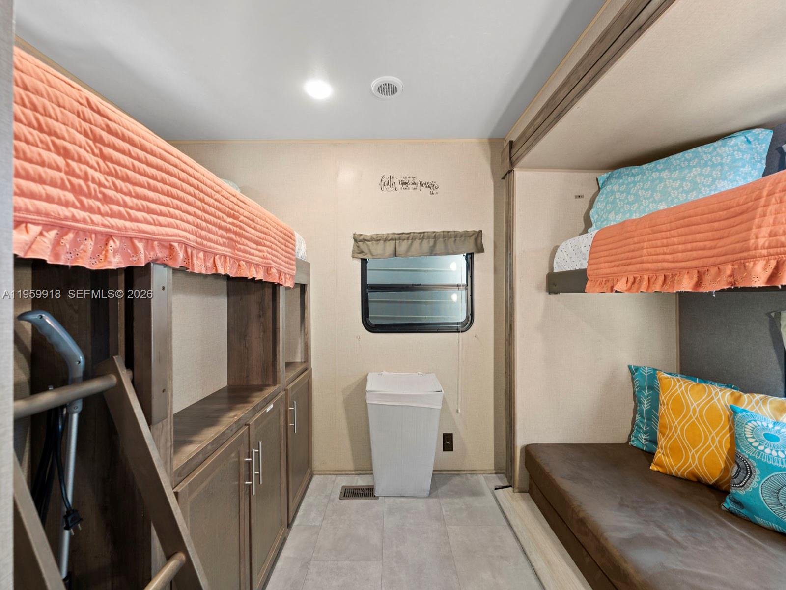 CALUSA CAMPGROUND - Residential