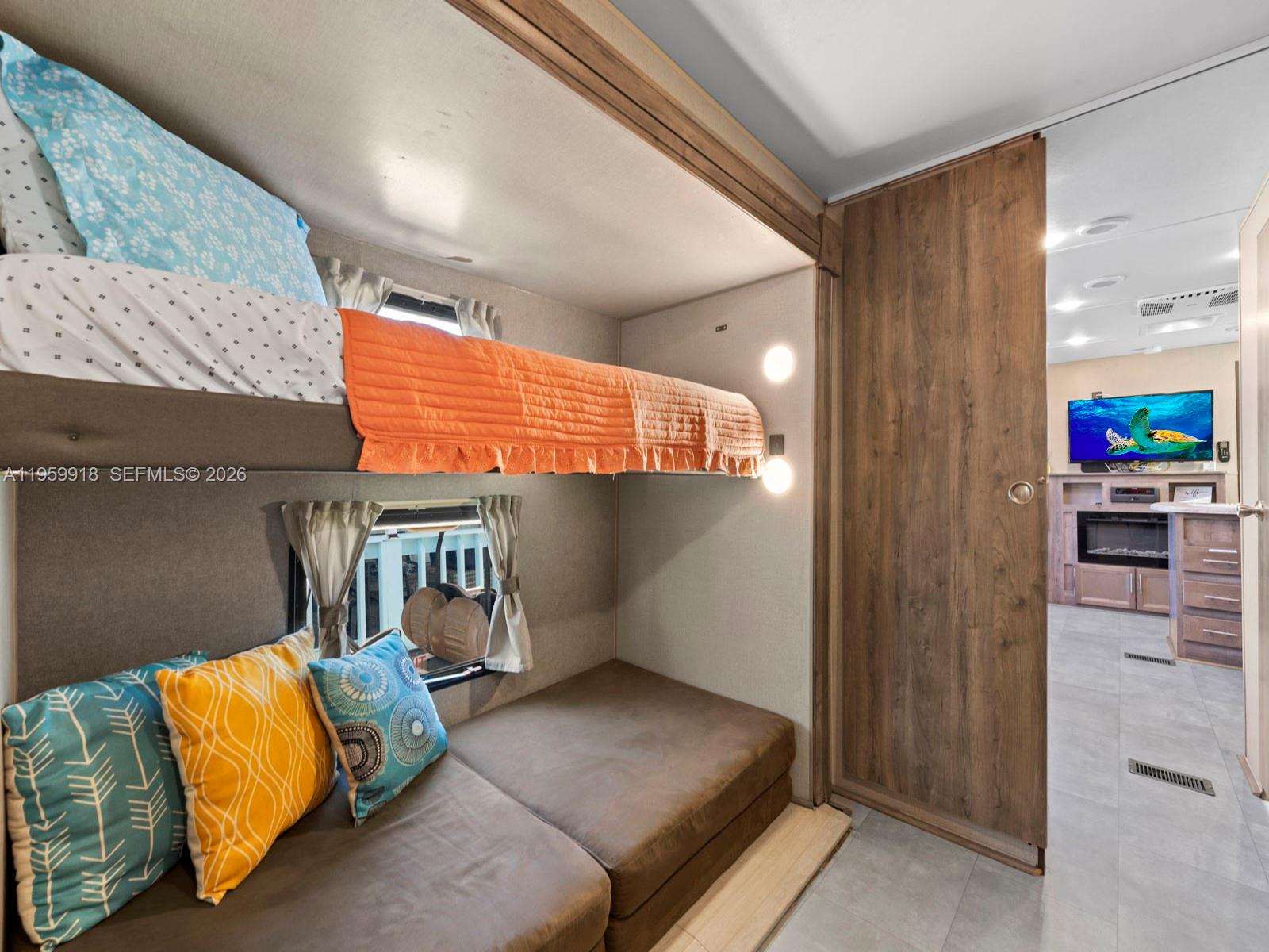 CALUSA CAMPGROUND - Residential