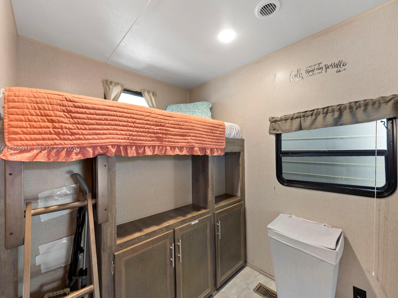 CALUSA CAMPGROUND - Residential