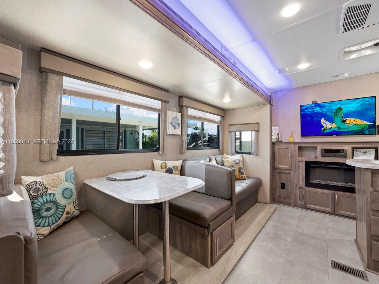 CALUSA CAMPGROUND - Residential