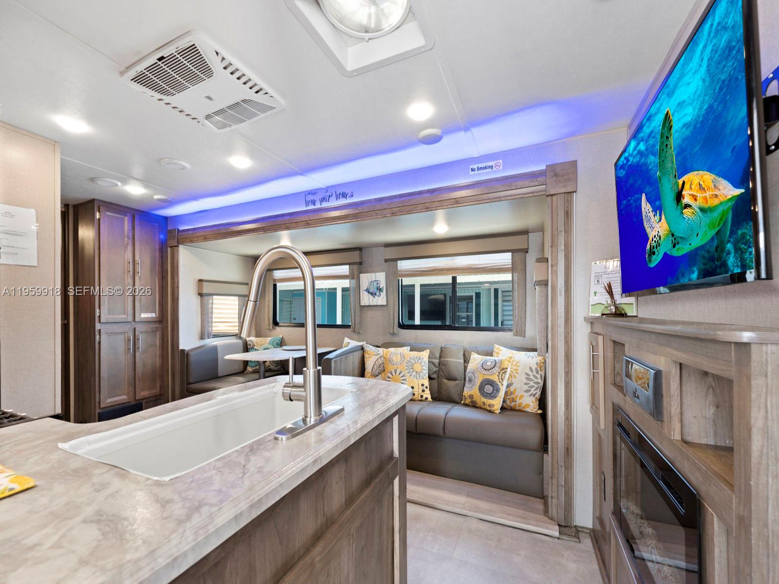 CALUSA CAMPGROUND - Residential