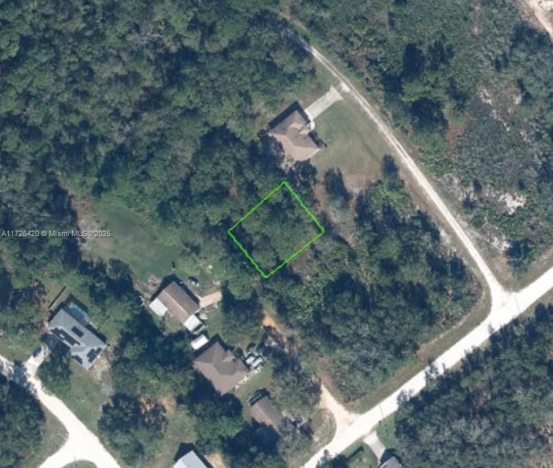 AVON PARK LAKES - Land