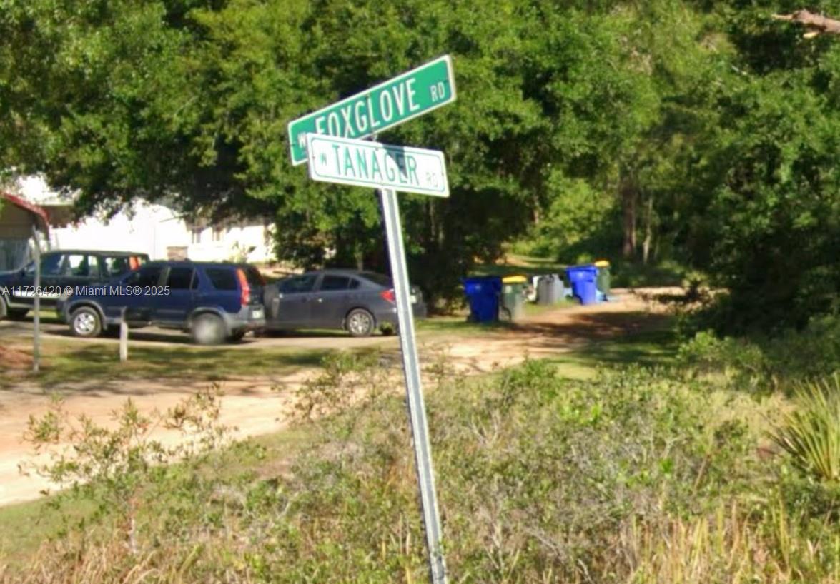 AVON PARK LAKES - Land