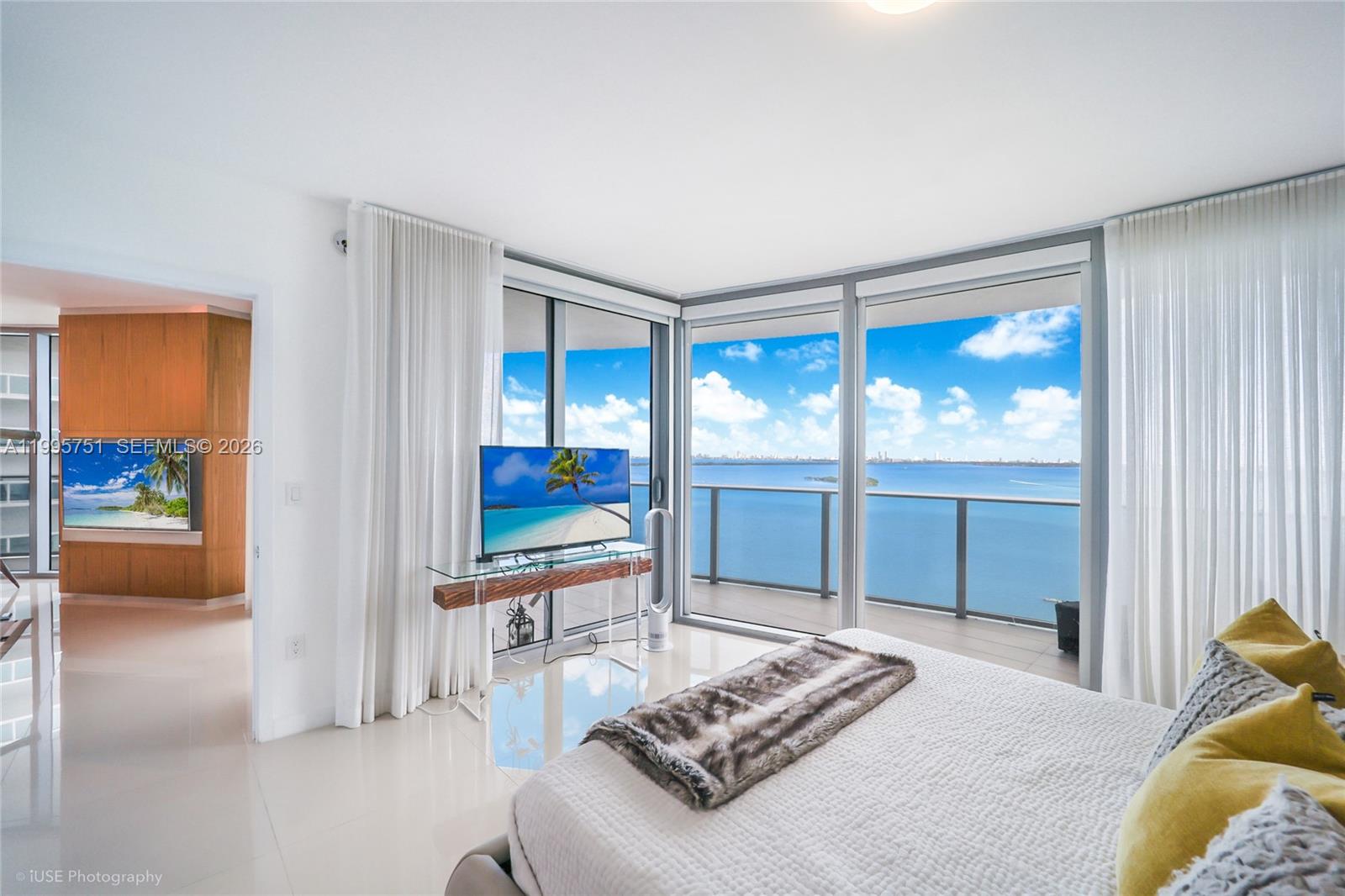 ARIA ON THE BAY CONDO - Residential Lease