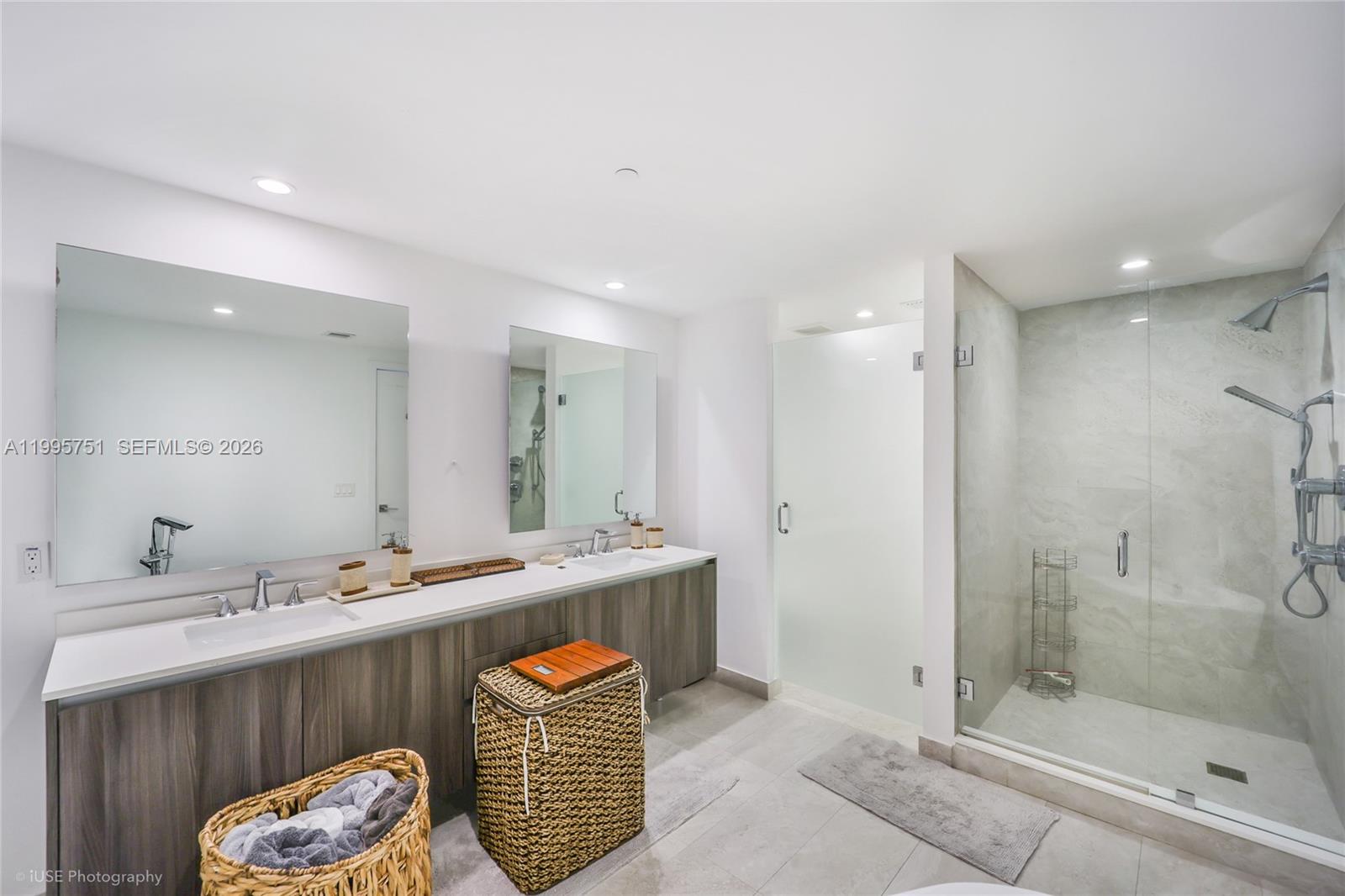 ARIA ON THE BAY CONDO - Residential Lease