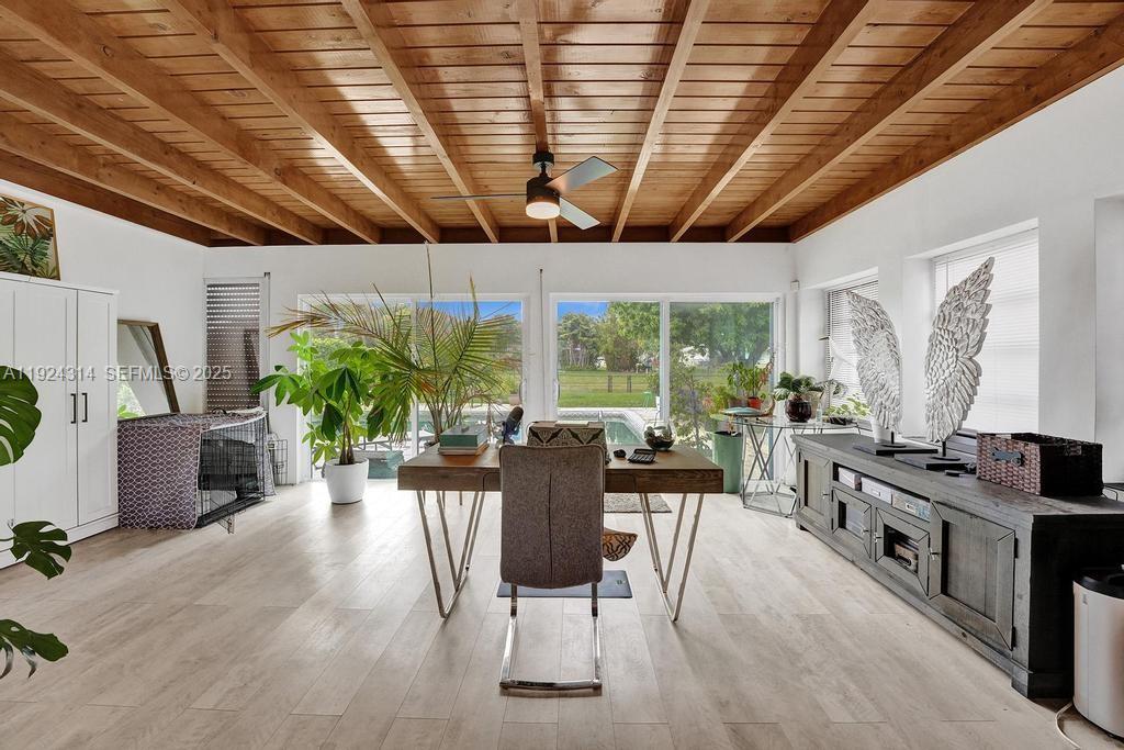 PGA NATIONAL GOLF CLUB ES - Residential Lease