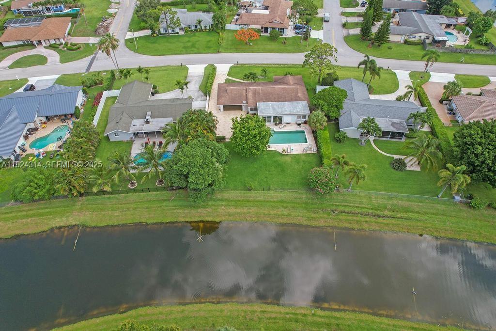 PGA NATIONAL GOLF CLUB ES - Residential Lease