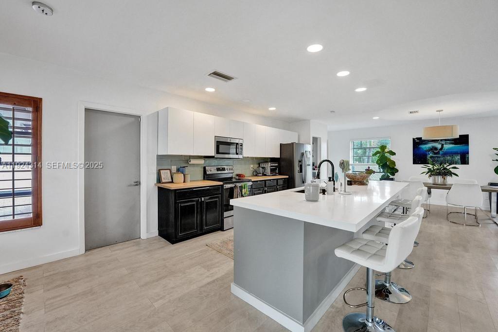 PGA NATIONAL GOLF CLUB ES - Residential Lease