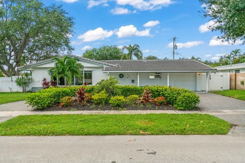 Single Family Residence in Fort Lauderdale FL 6201 22nd Ave Ave.jpg