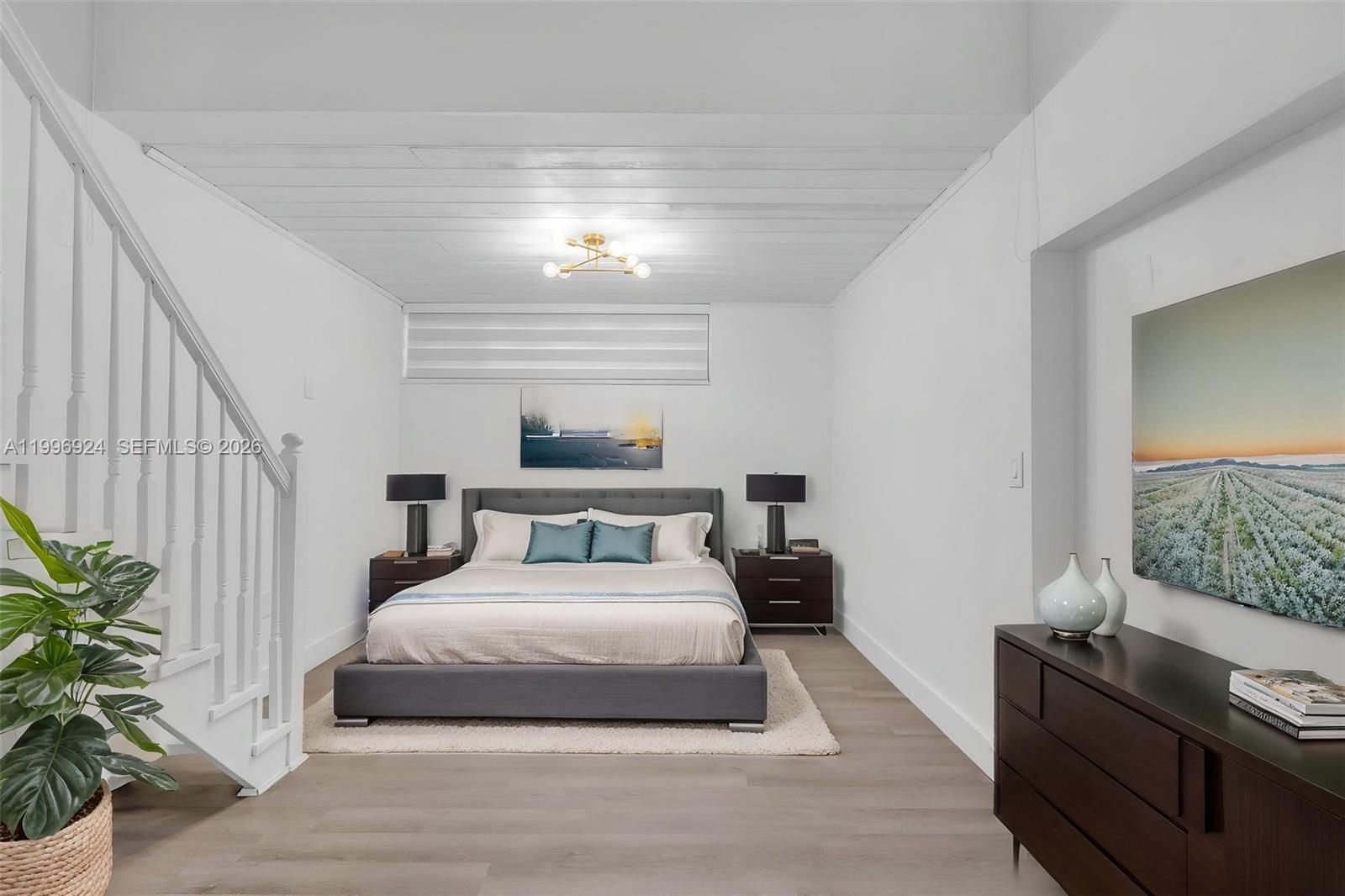 MIAMI LAKES WINDMILL GATE - Residential