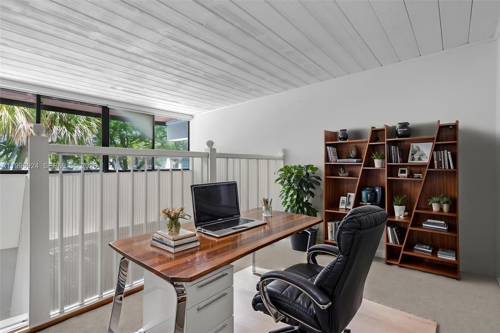 MIAMI LAKES WINDMILL GATE - Residential