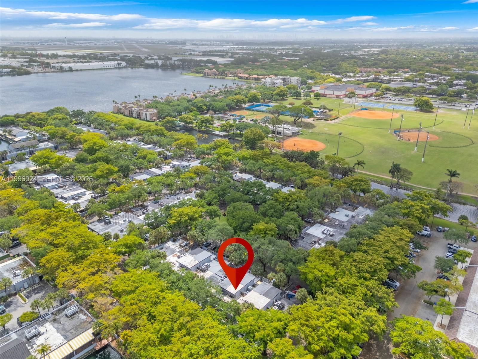 MIAMI LAKES WINDMILL GATE - Residential