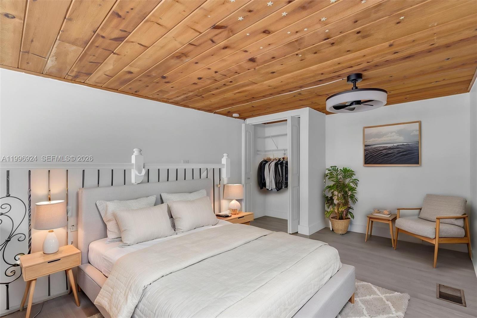 MIAMI LAKES WINDMILL GATE - Residential