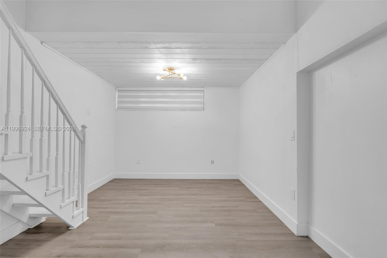 MIAMI LAKES WINDMILL GATE - Residential