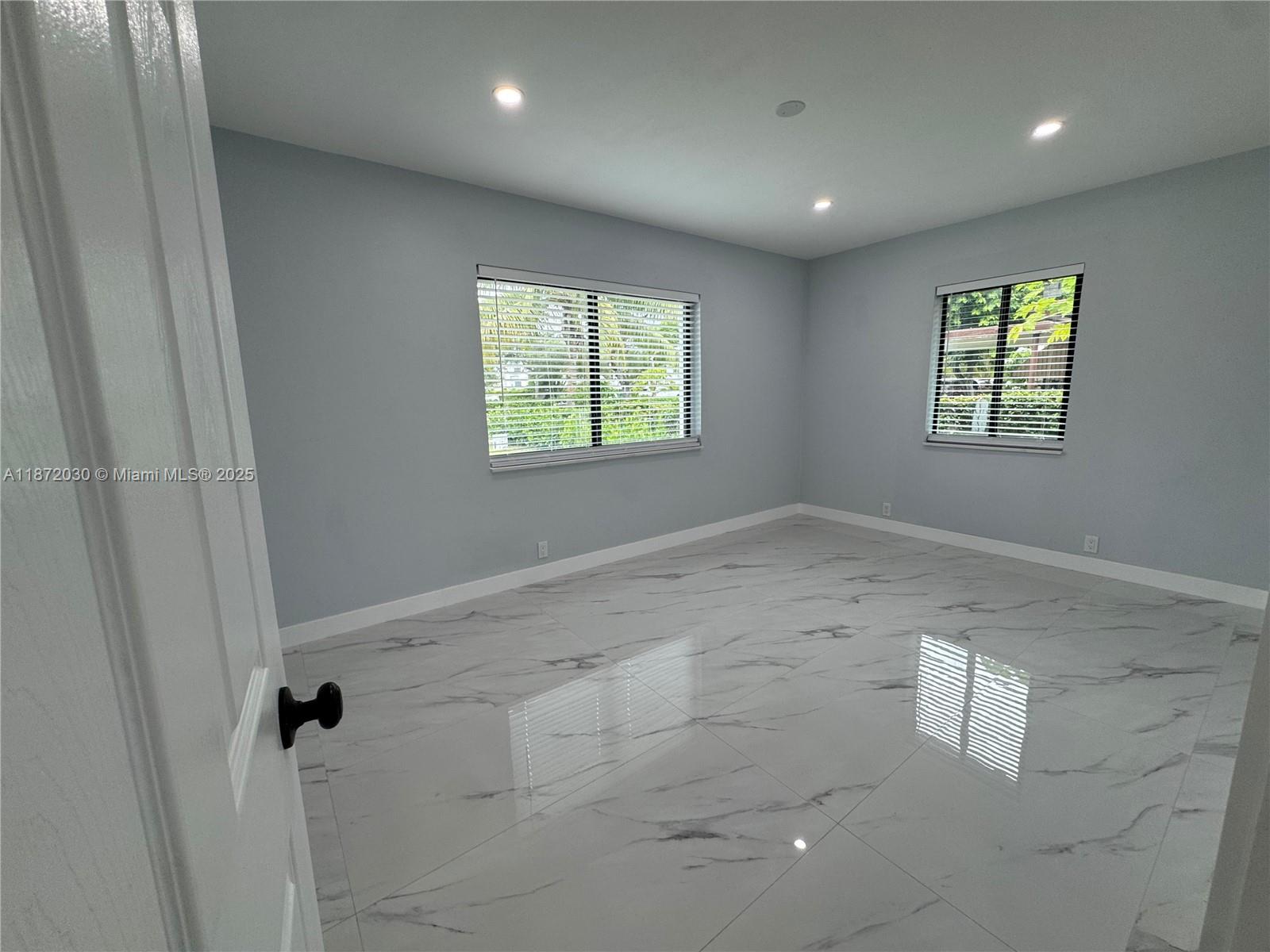 CARL BYOIR - Residential Lease