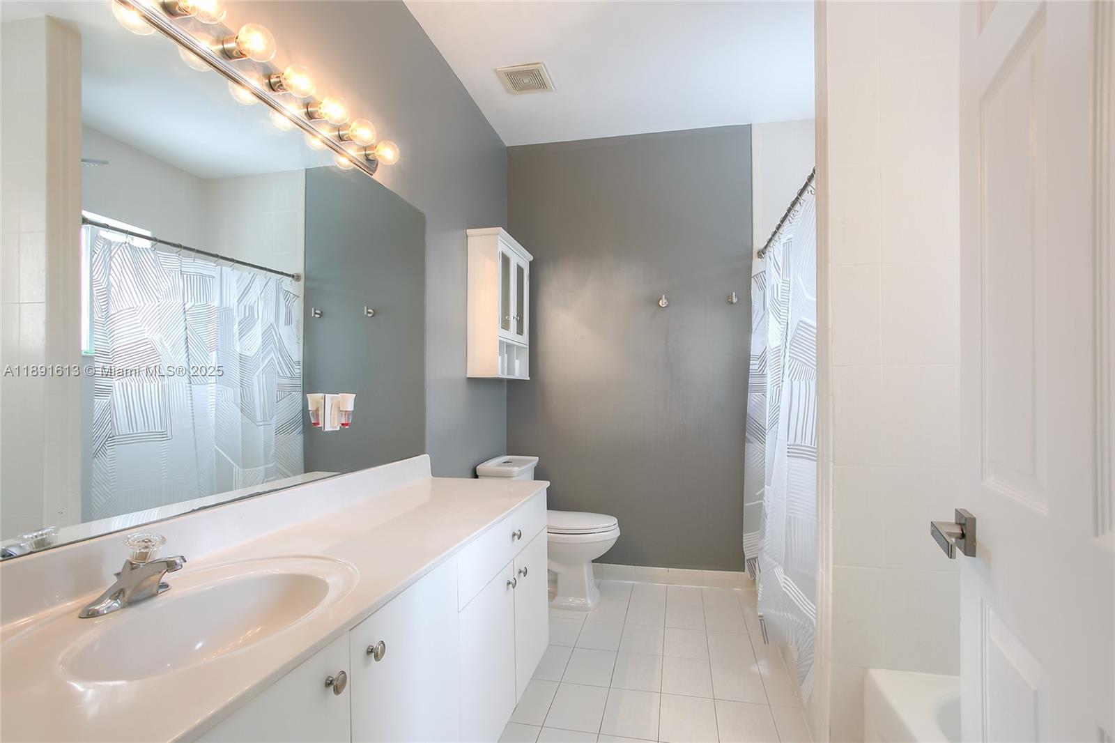 MARIANAS HOMES - Residential