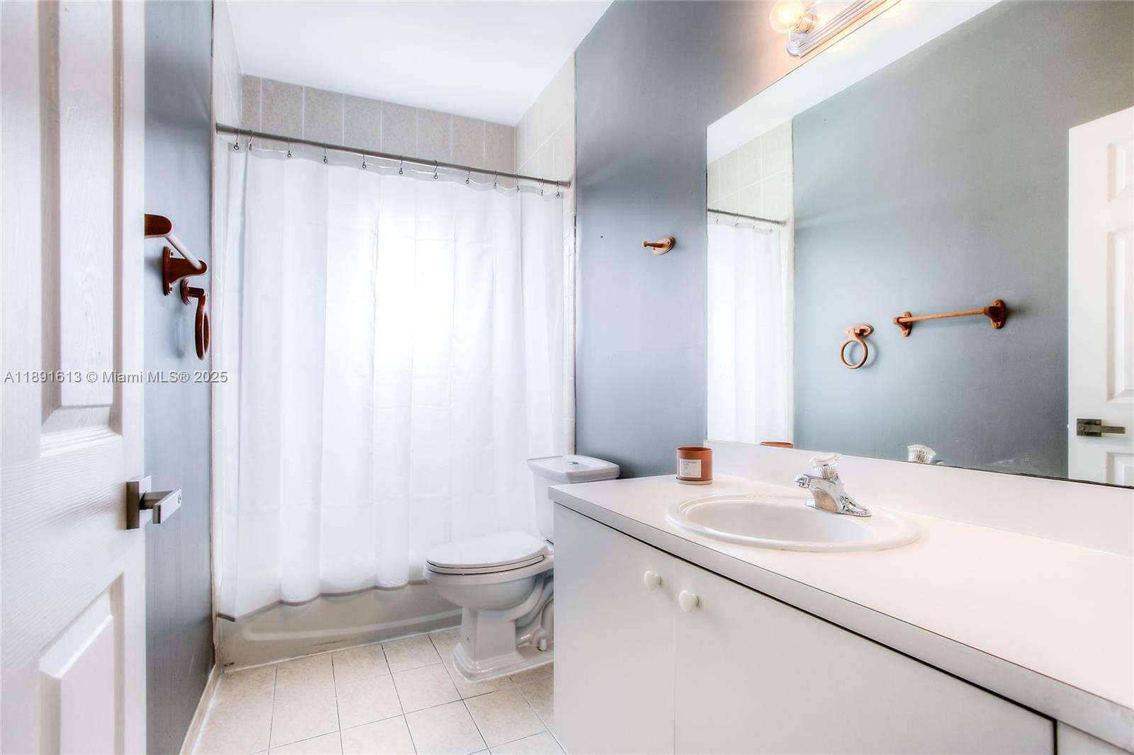 MARIANAS HOMES - Residential
