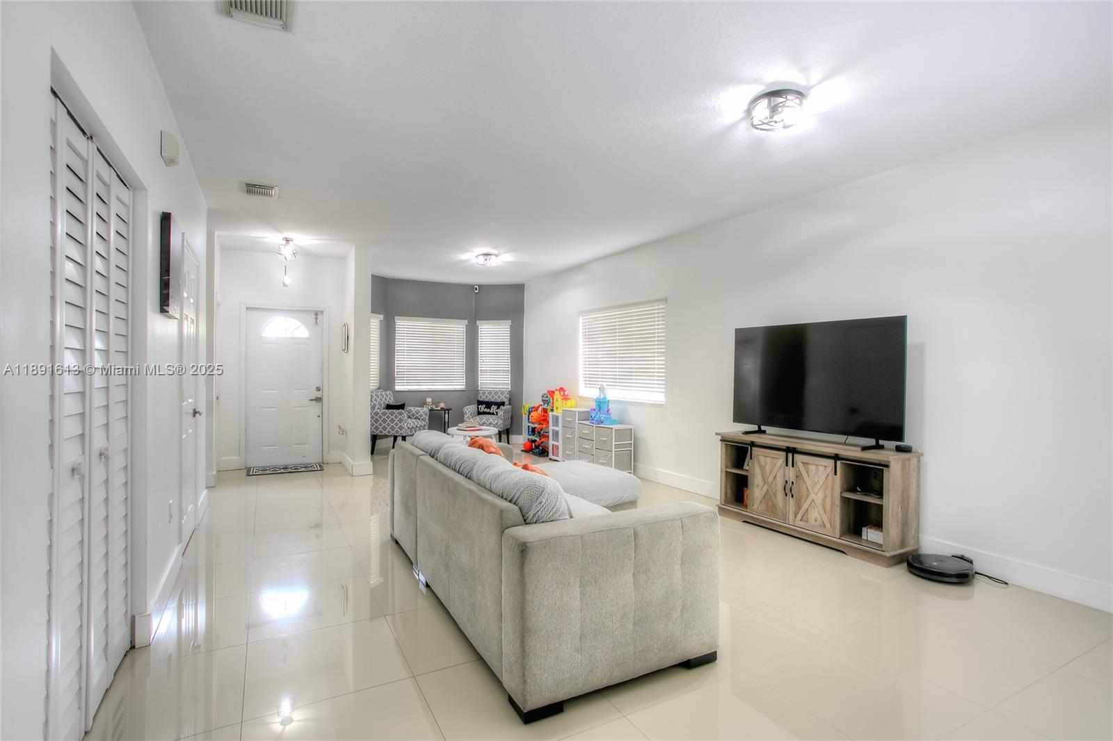 MARIANAS HOMES - Residential