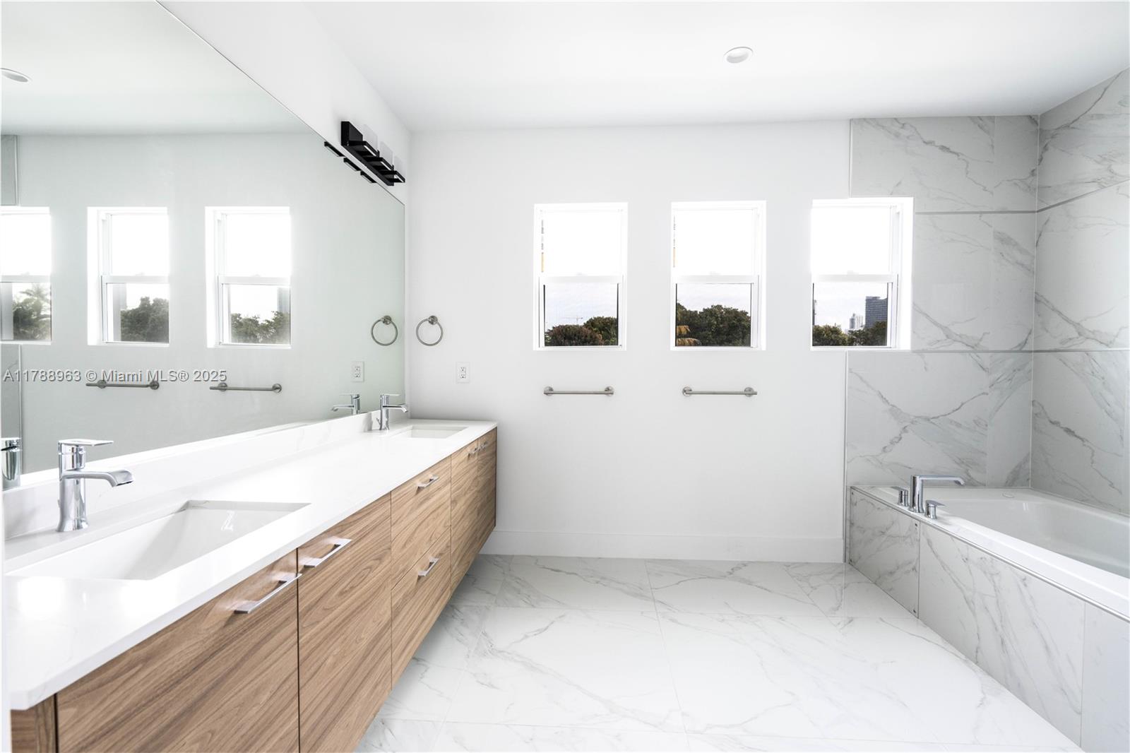 BRICKELL ESTATES - Residential