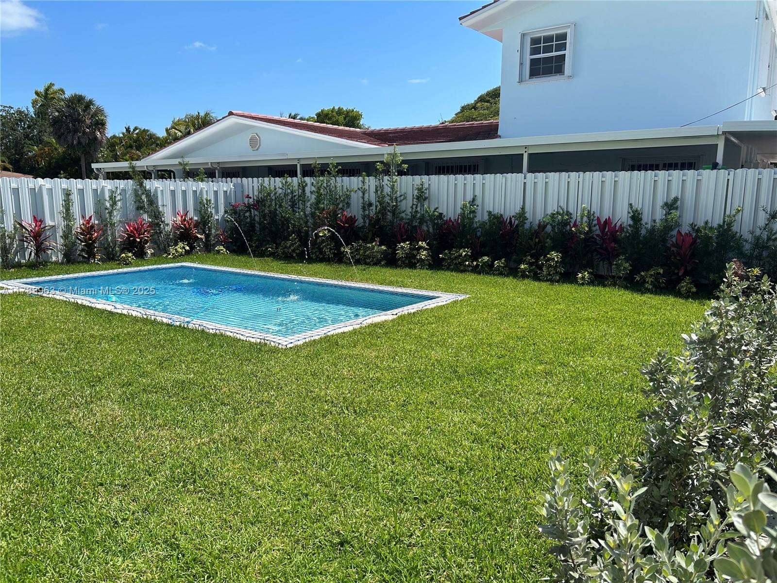 BRICKELL ESTATES - Residential