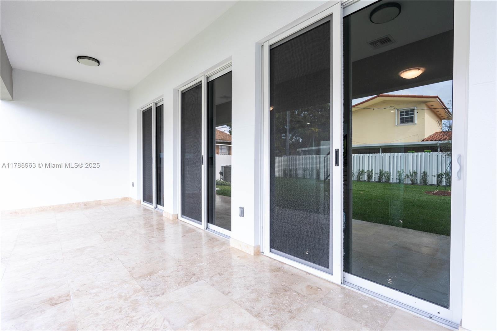 BRICKELL ESTATES - Residential