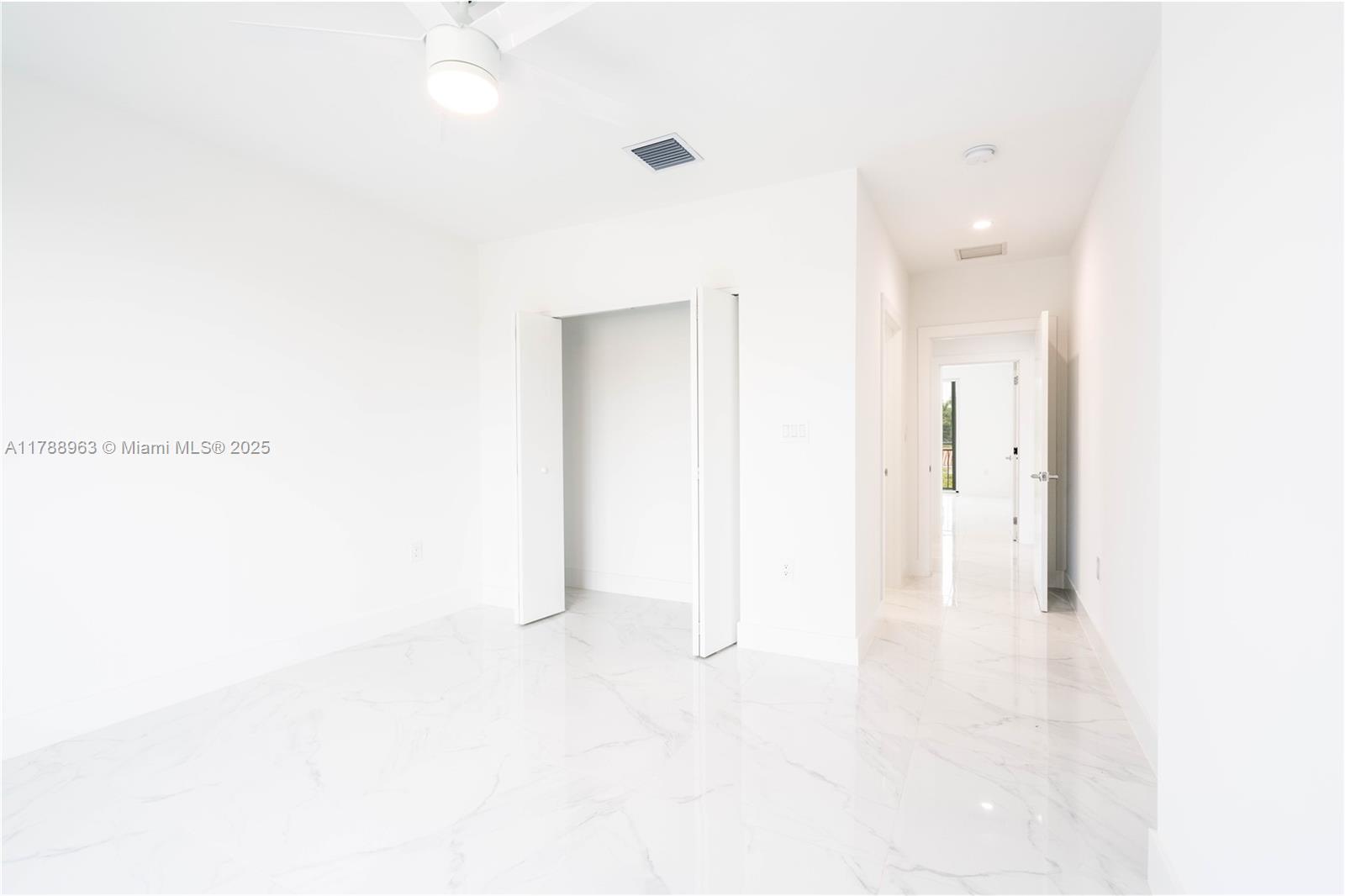 BRICKELL ESTATES - Residential