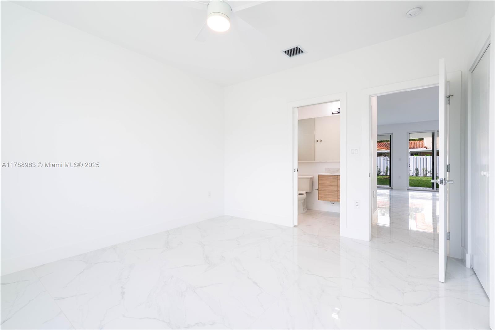 BRICKELL ESTATES - Residential
