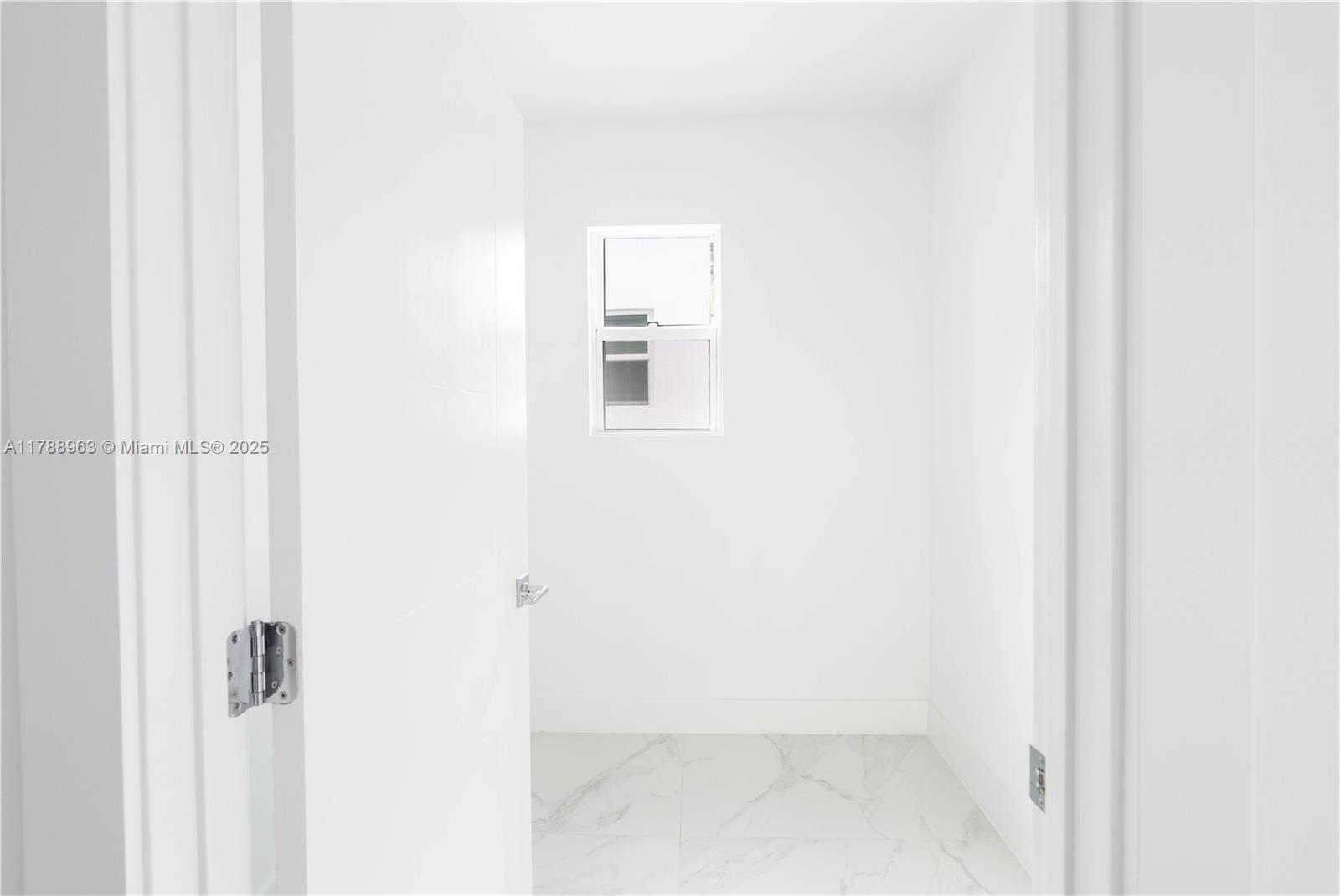 BRICKELL ESTATES - Residential