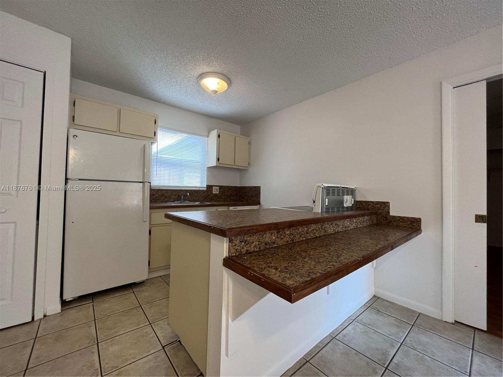 MY PLACE CONDO - Residential Lease