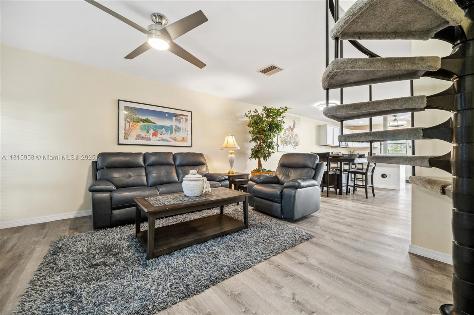 Pkwy Place Condo - Residential