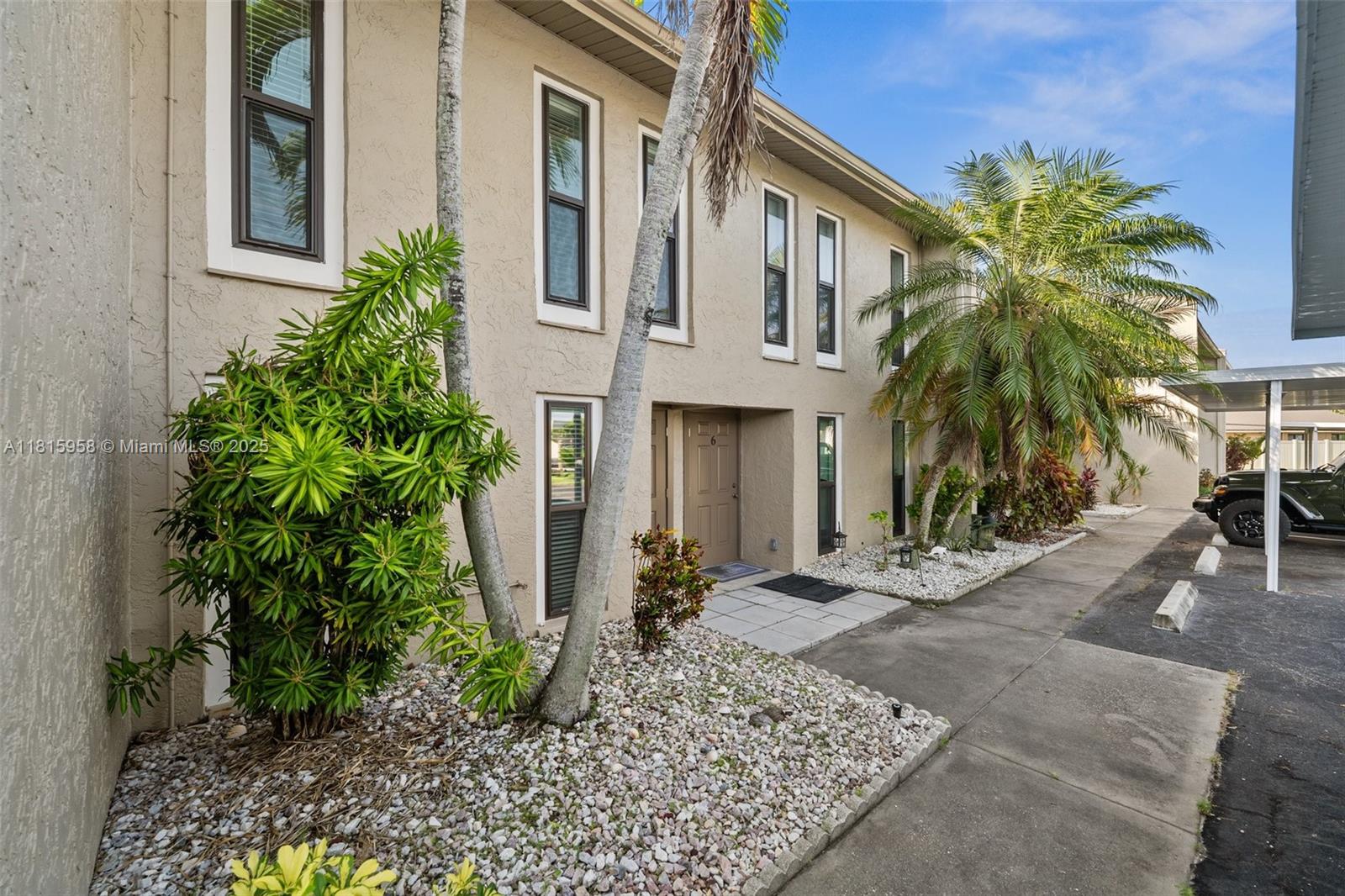 Pkwy Place Condo - Residential