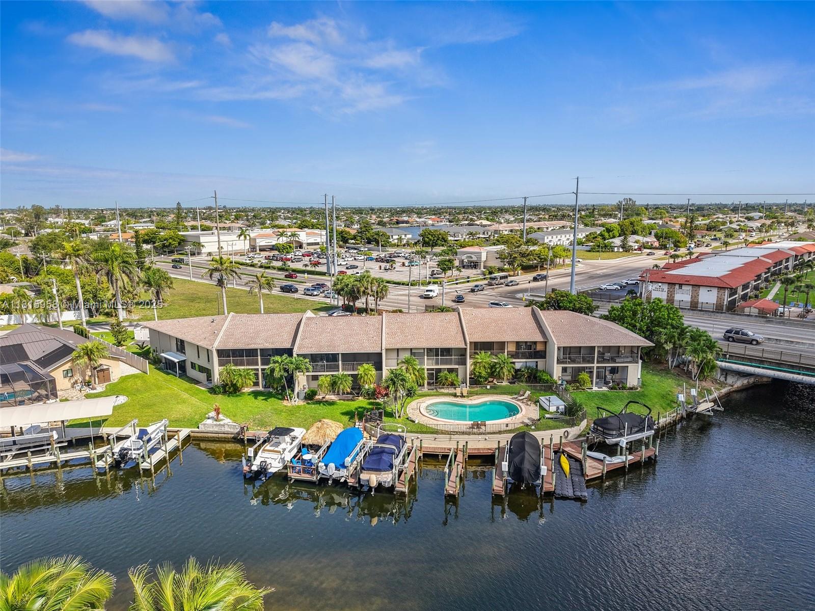 Pkwy Place Condo - Residential