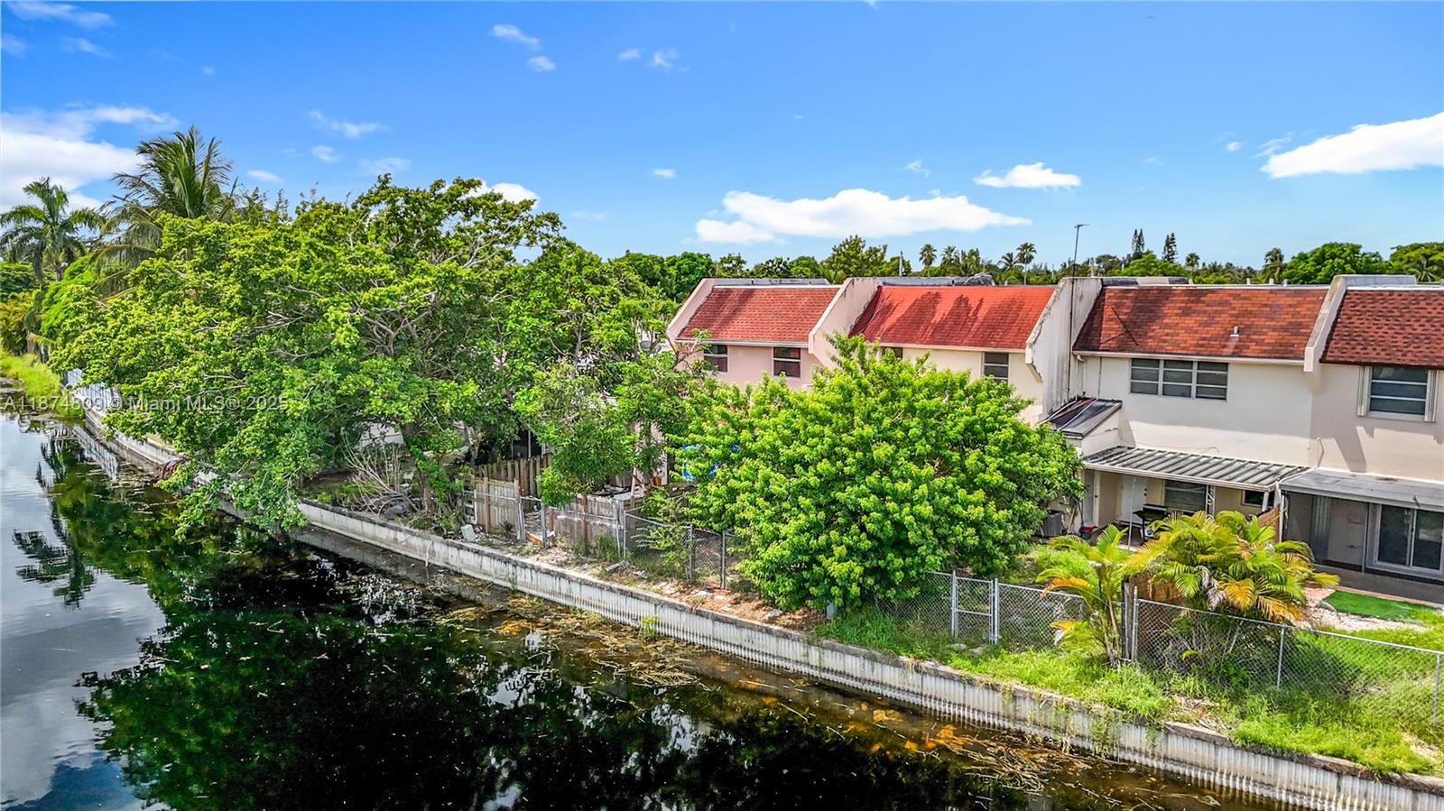 TAM O SHANTER VILLAS SEC - Residential Lease