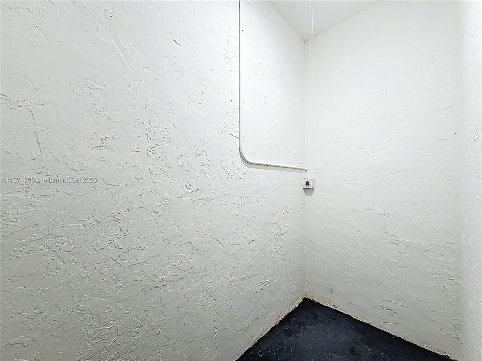 TAM O SHANTER VILLAS SEC - Residential Lease