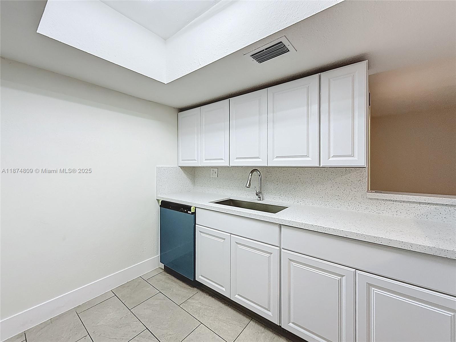 TAM O SHANTER VILLAS SEC - Residential Lease