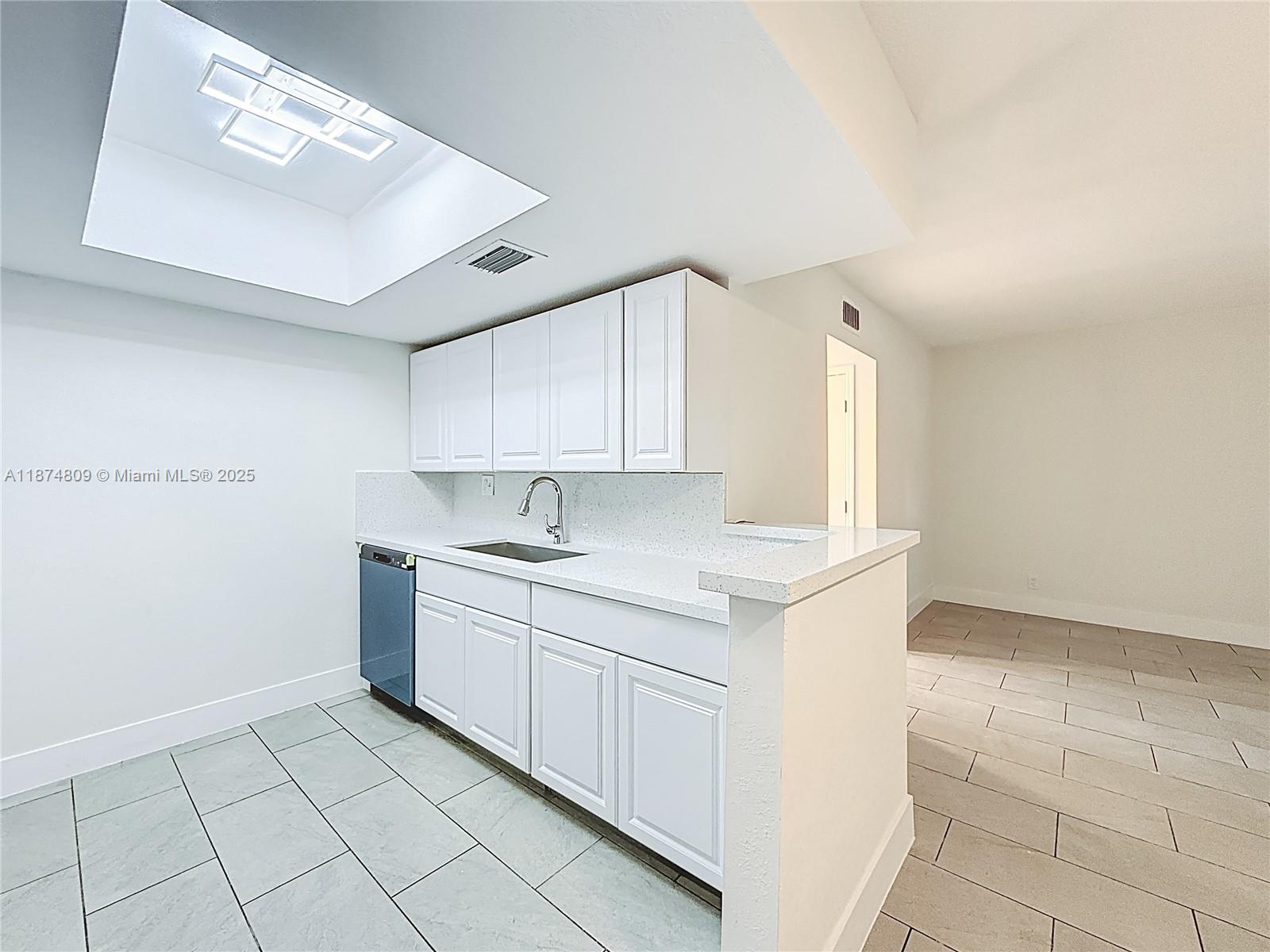 TAM O SHANTER VILLAS SEC - Residential Lease